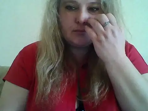 Snapshot of ParisMimi chatting on April 24, 2026, 7:44 am ParisMimi online show from April 24, 2026, 7:44 am