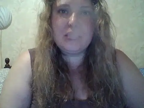 Snapshot of ParisMimi chatting on May 18, 2026, 8:42 am ParisMimi online show from May 18, 2026, 8:42 am