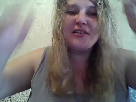 Snapshot of ParisMimi chatting on May 21, 2026, 12:12 pm ParisMimi online show from May 21, 2026, 12:12 pm