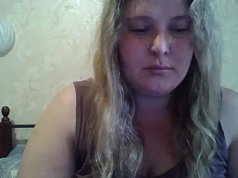 Snapshot of ParisMimi chatting on May 27, 2026, 8:11 am ParisMimi online show from May 27, 2026, 8:11 am