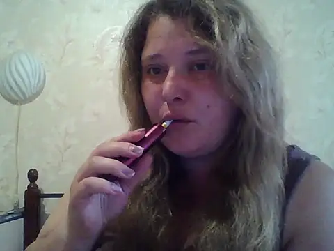 Snapshot of ParisMimi chatting on June 10, 2026, 9:08 am ParisMimi online show from June 10, 2026, 9:08 am