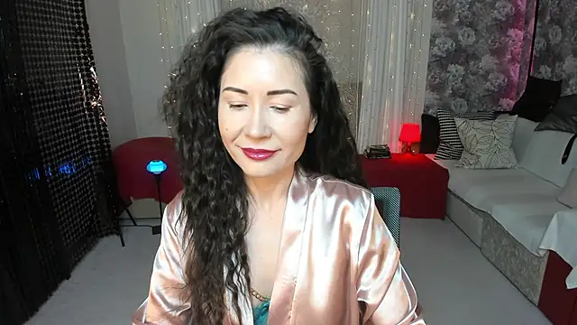 Snapshot of KarinaSweeety chatting on December 5, 2024, 10:01 am KarinaSweeety online show from December 5, 2024, 10:01 am