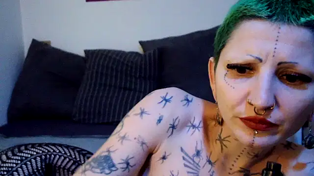 Snapshot of ValeryCrowley14 chatting on February 10, 2026, 1:48 pm ValeryCrowley14 online show from February 10, 2026, 1:48 pm