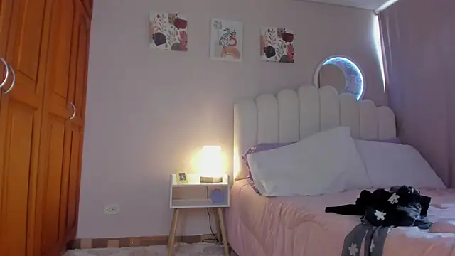 Snapshot of martinaaricci chatting on November 15, 2025, 1:51 pm martinaaricci online show from November 15, 2025, 1:51 pm