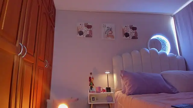 Snapshot of martinaaricci chatting on December 20, 2025, 1:40 pm martinaaricci online show from December 20, 2025, 1:40 pm