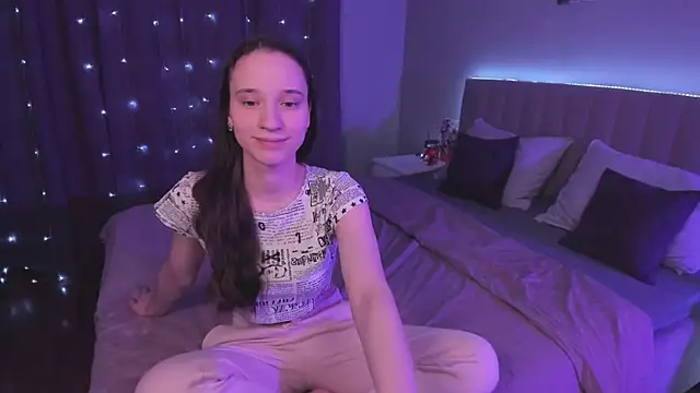 Snapshot of StaceySunny chatting on February 26, 2025, 11:52 am StaceySunny online show from February 26, 2025, 11:52 am