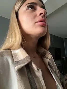 Snapshot of Jasmine_urPrincess chatting on October 13, 2025, 6:13 am Jasmine urPrincess online show from October 13, 2025, 6:13 am