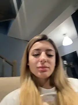 Snapshot of Jasmine_urPrincess chatting on October 30, 2025, 5:20 am Jasmine urPrincess online show from October 30, 2025, 5:20 am