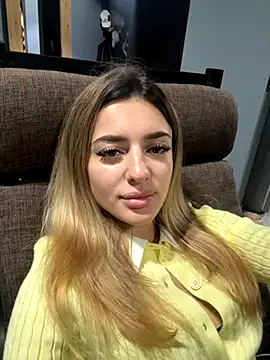 Snapshot of Jasmine_urPrincess chatting on November 7, 2025, 5:18 am Jasmine urPrincess online show from November 7, 2025, 5:18 am