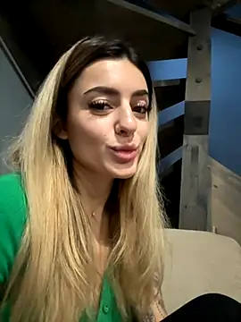 Snapshot of Jasmine_urPrincess chatting on November 17, 2025, 5:24 am Jasmine urPrincess online show from November 17, 2025, 5:24 am