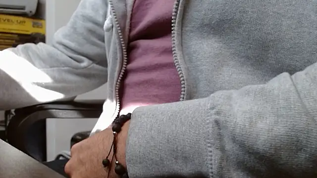 Snapshot of MrKunilingue chatting on March 10, 2026, 5:29 pm MrKunilingue online show from March 10, 2026, 5:29 pm