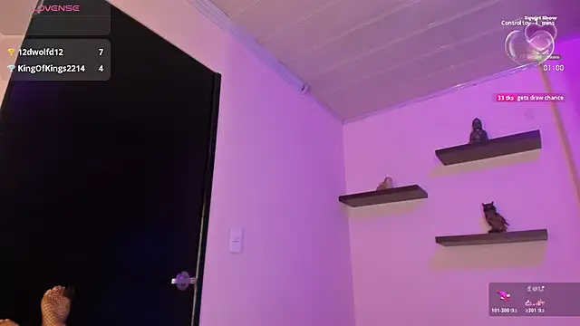 Snapshot of Violeta_dss chatting on October 27, 2025, 12:58 am Violeta dss online show from October 27, 2025, 12:58 am