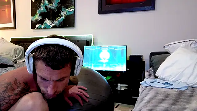 Snapshot of klownman1 chatting on January 19, 2026, 5:11 am klownman1 online show from January 19, 2026, 5:11 am