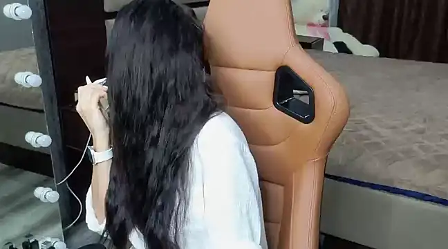 KimDavisBaby online show from March 5, 2025, 2:56 pm