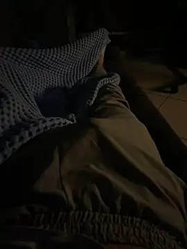 Snapshot of Antalyaburak chatting on December 18, 2024, 11:30 pm Antalyaburak online show from December 18, 2024, 11:30 pm