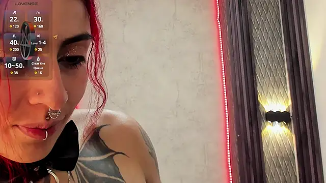 Snapshot of selene_red_ chatting on March 19, 2025, 7:38 pm selene red online show from March 19, 2025, 7:38 pm