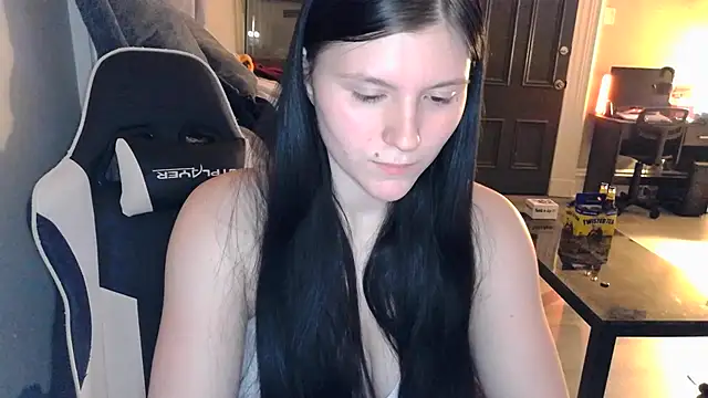 Elliewgfs online show from December 19, 2025, 4:41 am