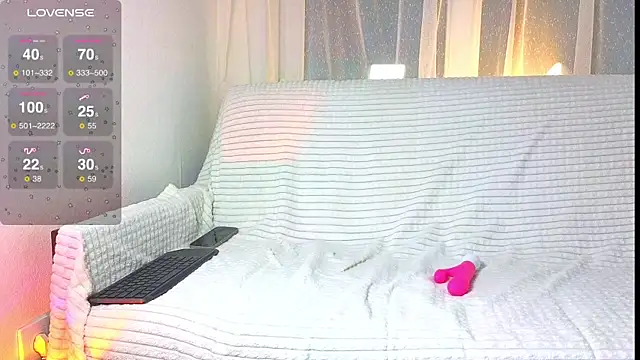 Snapshot of Tasha_Miu chatting on January 11, 2025, 8:32 pm Tasha Miu online show from January 11, 2025, 8:32 pm