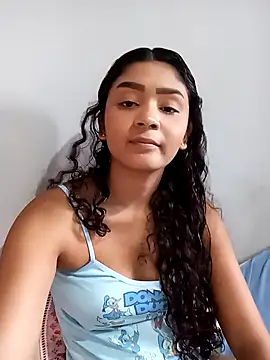 heleny901 online show from December 15, 2025, 8:02 pm