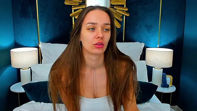 AprilWong online show from May 28, 2026, 5:16 am