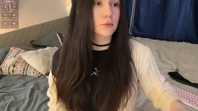 jennetdoll online show from February 12, 2025, 3:27 pm