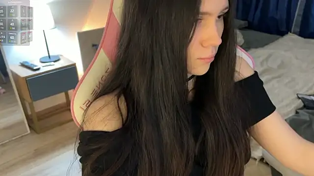 jennetdoll online show from February 15, 2025, 2:00 pm