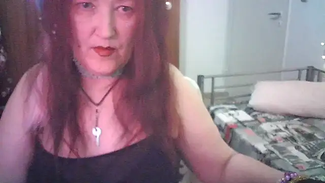 Snapshot of SabrinaXlovess chatting on May 25, 2026, 6:14 pm SabrinaXlovess online show from May 25, 2026, 6:14 pm