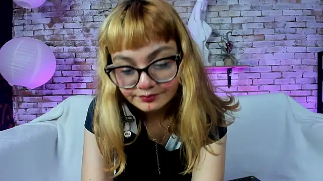 Sweet Namii online show from January 21, 2025, 2:33 am