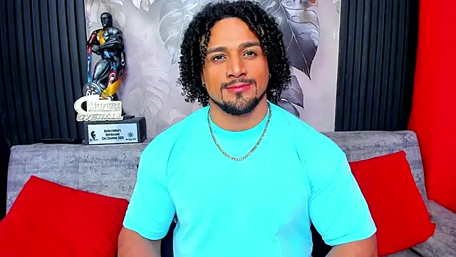 Snapshot of MikeEstevess chatting on February 8, 2026, 5:33 am MikeEstevess online show from February 8, 2026, 5:33 am