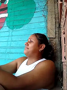 Snapshot of Andreita_95 chatting on September 14, 2025, 8:19 pm Andreita 95 online show from September 14, 2025, 8:19 pm