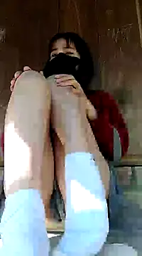Snapshot of tara_0000 chatting on February 27, 2025, 8:28 am tara 0000 online show from February 27, 2025, 8:28 am