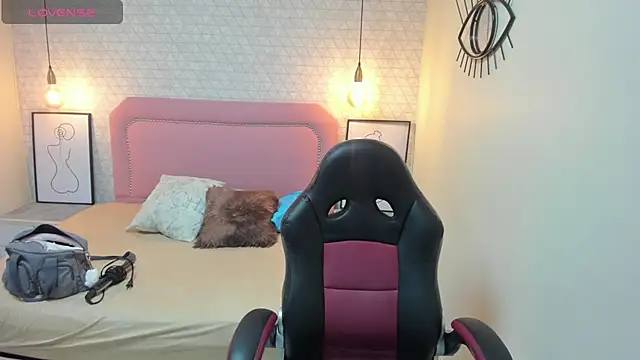 Kittytimberlake online show from October 30, 2025, 12:06 pm