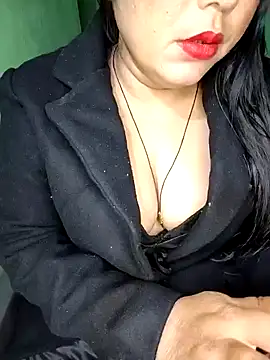 Snapshot of Pratibha_ji chatting on December 13, 2024, 3:43 pm Pratibha ji online show from December 13, 2024, 3:43 pm