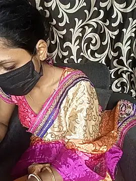 Snapshot of REVA_DARLING chatting on November 16, 2025, 6:08 am REVA DARLING online show from November 16, 2025, 6:08 am