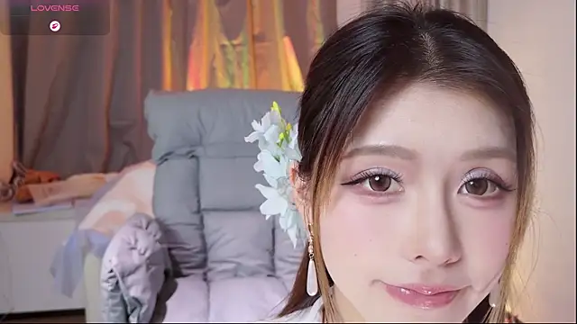 Snapshot of Momoever123456 chatting on November 28, 2025, 2:20 pm Momoever123456 online show from November 28, 2025, 2:20 pm