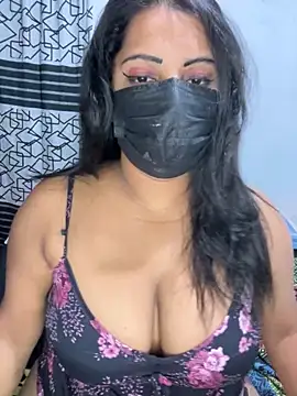 NOORA-GIRL online show from December 3, 2025, 12:29 am