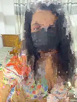 NOORA-GIRL online show from April 4, 2026, 2:10 am