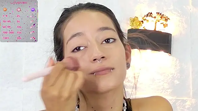 Snapshot of zorravioletta1 chatting on October 15, 2025, 11:54 am zorravioletta1 online show from October 15, 2025, 11:54 am