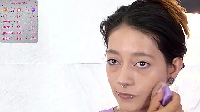 Snapshot of zorravioletta1 chatting on October 27, 2025, 12:20 pm zorravioletta1 online show from October 27, 2025, 12:20 pm