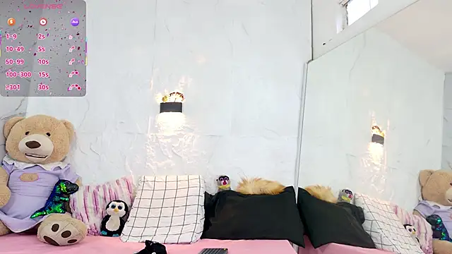 Snapshot of zorravioletta1 chatting on December 4, 2025, 12:03 pm zorravioletta1 online show from December 4, 2025, 12:03 pm