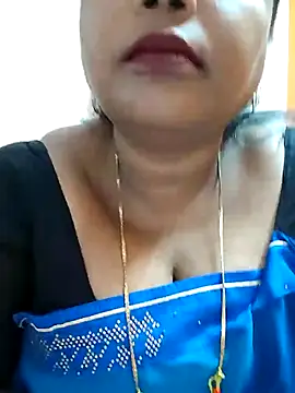 Snapshot of Swapna_143 chatting on January 6, 2025, 2:37 am Swapna 143 online show from January 6, 2025, 2:37 am