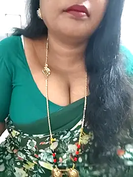Snapshot of Swapna_143 chatting on September 14, 2025, 3:05 am Swapna 143 online show from September 14, 2025, 3:05 am