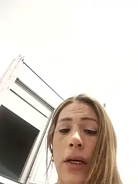 Snapshot of latinasexitrans123 chatting on October 17, 2025, 8:22 pm latinasexitrans123 online show from October 17, 2025, 8:22 pm