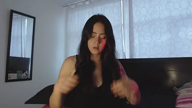 Snapshot of rebecca_collin chatting on December 4, 2024, 10:30 pm rebecca collin online show from December 4, 2024, 10:30 pm