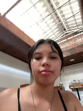 Snapshot of ISA__CUTEE chatting on February 7, 2025, 2:58 pm ISA  CUTEE online show from February 7, 2025, 2:58 pm