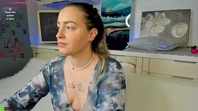 Snapshot of Kruela_Eva chatting on November 12, 2025, 12:33 am Kruela Eva online show from November 12, 2025, 12:33 am