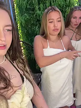 Snapshot of Kruela_Eva chatting on November 24, 2025, 2:22 am Kruela Eva online show from November 24, 2025, 2:22 am