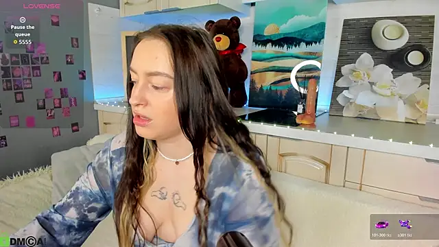 Snapshot of Kruela_Eva chatting on December 18, 2025, 11:11 pm Kruela Eva online show from December 18, 2025, 11:11 pm