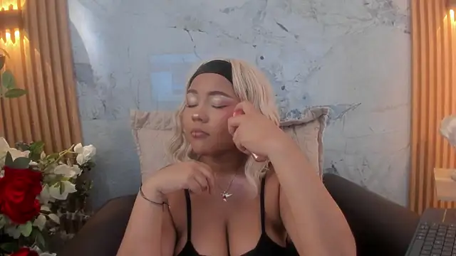 Snapshot of cherry_chel chatting on December 17, 2025, 7:42 pm cherry chel online show from December 17, 2025, 7:42 pm