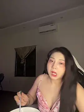 Snapshot of MiMi_0293 chatting on February 4, 2026, 3:51 pm MiMi 0293 online show from February 4, 2026, 3:51 pm